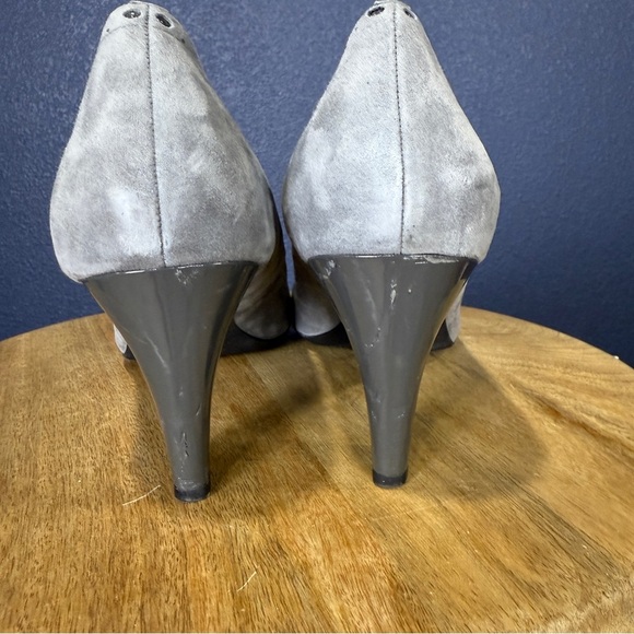 Franco Sarto Paver Gray Suede Heels with Buckle, Size 9.5 - Picture 4 of 7